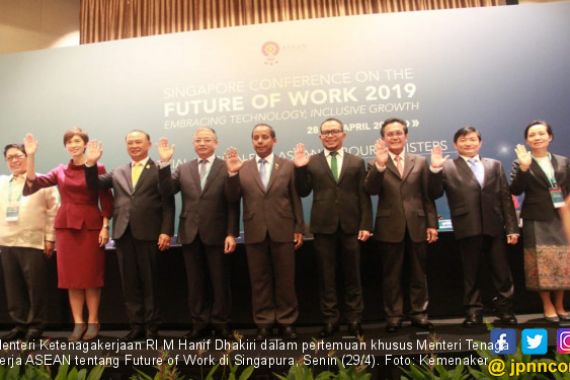 Menaker Hanif Dhakiri Beber 6 Strategi Indonesia Hadapi Future of Work - JPNN.COM