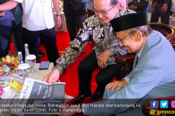 Pengin Bangun Pabrik Pesawat, BJ Habibie Cek Lahan di Hang Nadim Batam - JPNN.COM