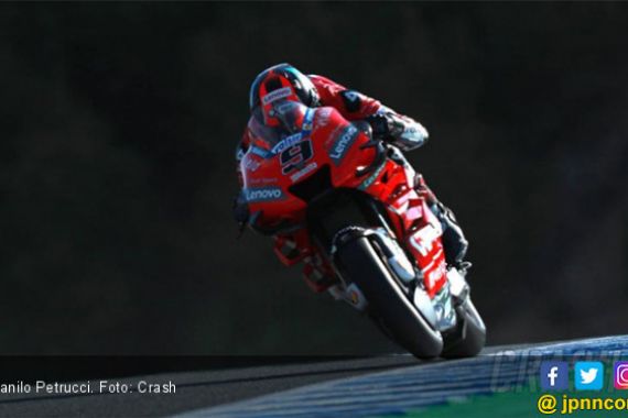 Sempat Ada Bendera Merah, Petrucci Pimpin FP2 MotoGP Spanyol - JPNN.COM