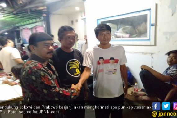 Mantap Betul! Pendukung Jokowi dan Prabowo Ikrar Bareng Bakal Hormati Keputusan KPU - JPNN.COM