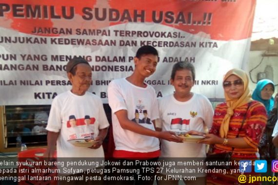 Alhamdulillah, Relawan Pendukung Jokowi dan Prabowo Syukuran Bareng di Jakarta Barat - JPNN.COM