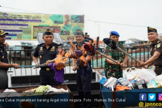 Kanwil Bea Cukai Sumut dan Medan Musnahkan Barang Ilegal Senilai Rp 190 Juta - JPNN.COM