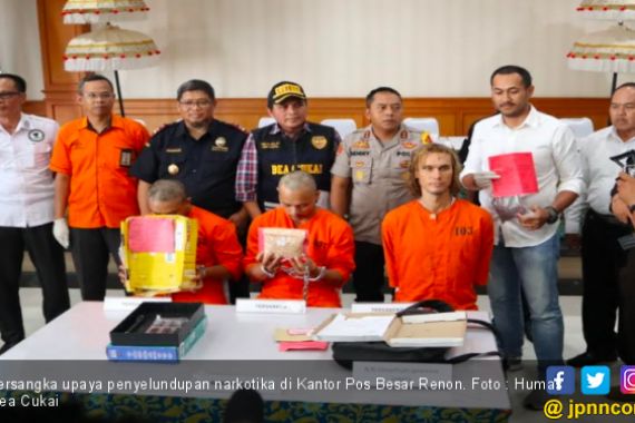 Bea Cukai Ngurah Rai Gagalkan 2 Upaya Penyelundupan Narkoba di Kantor Pos - JPNN.COM