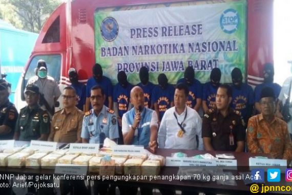 70 Kg Ganja dari Aceh Masuk Bogor, Diselundupkan Lewat Ban Mobil - JPNN.COM