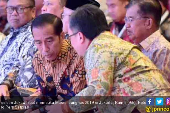 Jokowi Yakin 2045 Indonesia Masuk Empat Besar Ekonomi Dunia - JPNN.COM