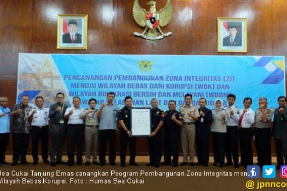 Bea Cukai Tanjung Emas Deklarasikan Zona Integritas - JPNN.COM