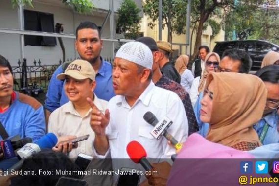 Eggi Sudjana Ditangkap saat Diperiksa di Ruang Penyidik - JPNN.COM