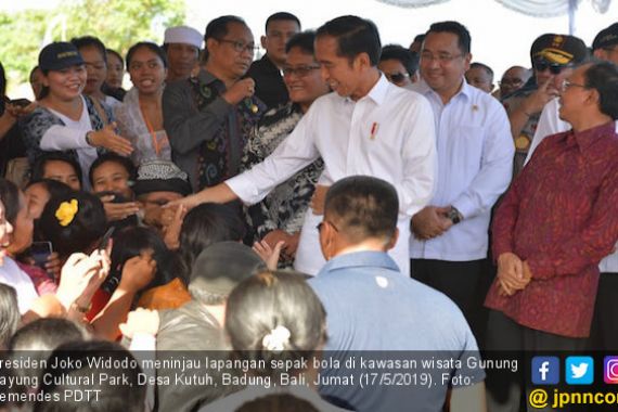 Tinjau Sentra Wisata Olahraga, Jokowi: Ini Contoh Desa Sukses - JPNN.COM