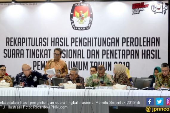 Rekapitulasi Selesai, Saksi Prabowo Tak Sekalipun Teken Surat Pengesahan Suara - JPNN.COM