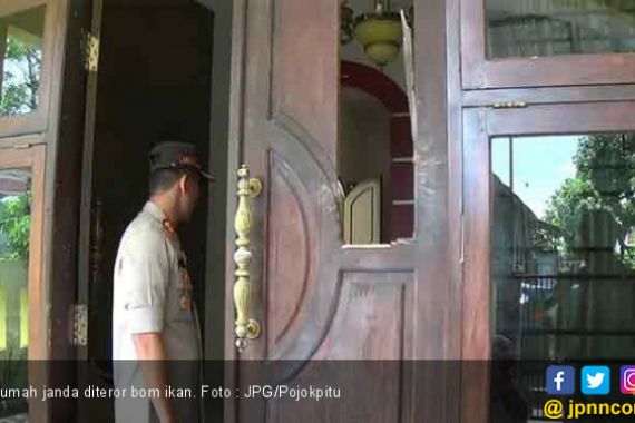 Rumah Janda Diteror Bom Ikan Gara - Gara Masalah Asmara - JPNN.COM
