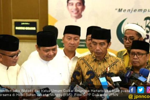 Kemenangan Jokowi - Ma'ruf adalah Hadiah Manis untuk Golkar - JPNN.COM