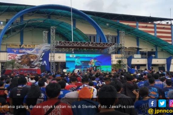 Aremania Galang Dana untuk Korban Rusuh di Stadion Maguwoharjo - JPNN.COM