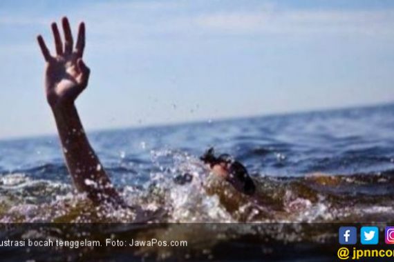 Bocah Perempuan di Serang Terseret Arus Sungai - JPNN.COM
