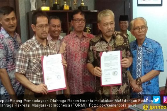 Raden Isnanta Ingin Fornas ke-5 Membuat Olahraga Menjadi Primadona Masyarakat - JPNN.COM