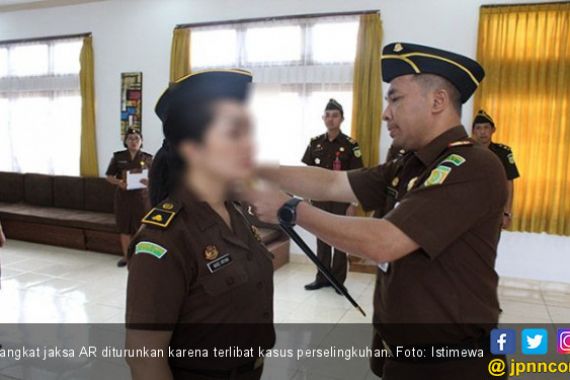 Suami Geber Kelakuan Jaksa Selingkuh, Tuntut Kejati Berani Bertindak - JPNN.COM