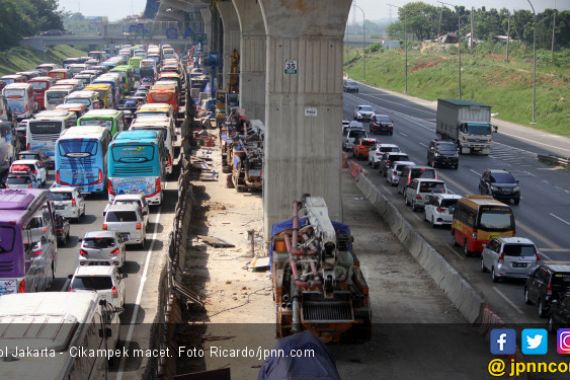 Harap Bersabar, ada Perbaikan Jalur arah Tol Jakarta dan Cikampek - JPNN.COM