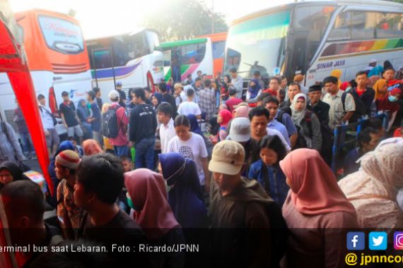 Libur Nataru, Penjualan Tiket Bus Tujuan Palembang Meningkat Dua Kali Lipat - JPNN.COM
