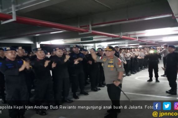 Demi Amankan Jakarta, Ratusan Personel Polda Kepri Rela Lebaran Tanpa Keluarga - JPNN.COM