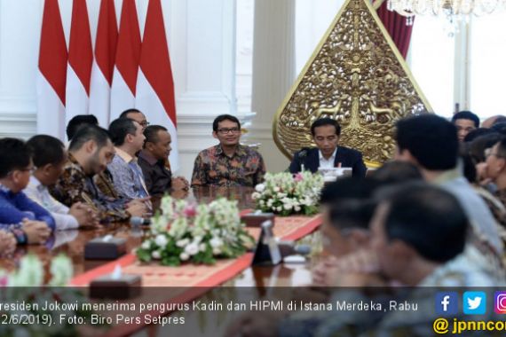 Jokowi: Perang Dagang AS-Tiongkok Munculkan Peluang Baru bagi Indonesia - JPNN.COM