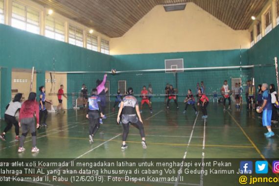 Koarmada II Siapkan Atlet Voli Menghadapi Pekan Olahraga TNI AL - JPNN.COM