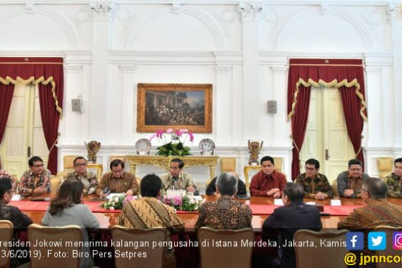Jokowi Intensif Bertemu Pelaku Usaha: Jangan Sampai Kita Kalah dari Singapura - JPNN.COM