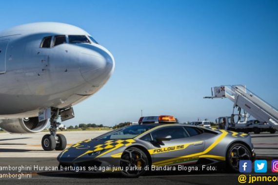 Mewah! Bandara Bologna Pakai Juru Parkir dari Lamborghini Huracan - JPNN.COM