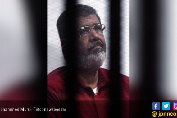 Mantan Presiden Mesir Mohammed Mursi Meninggal di Ruang Sidang - JPNN.COM