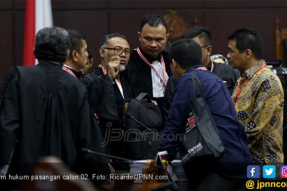 Panas! Saling Sela Antara Hakim, BW dan Luhut di Sidang MK - JPNN.COM