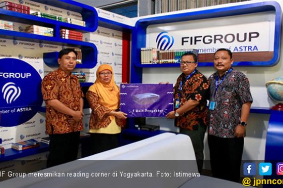 FIF Group Resmikan Reading Corner di SMKN 1 Nglipar Yogyakarta - JPNN.COM