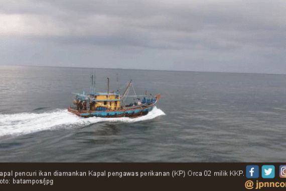 Kapal Ikan Ilegal Malaysia Ditangkap, tak ada yang Mengaku Nakhoda - JPNN.COM