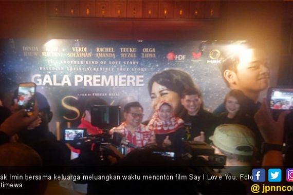 Butuh Penyegaran, Cak Imin Ajak Istri Menonton Film Say I Love You - JPNN.COM