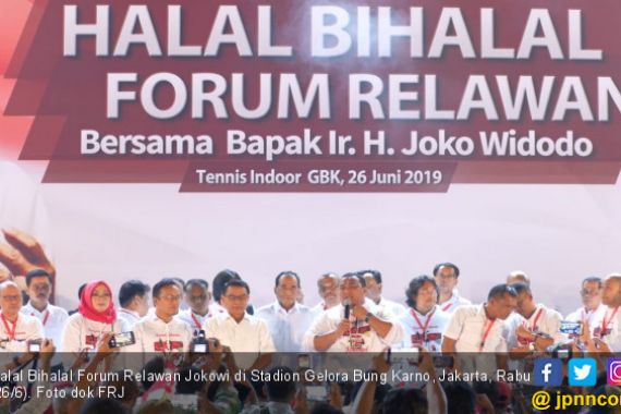 Forum Relawan Jokowi Gelar Aksi untuk Cegah Penyebaran Virus Corona - JPNN.COM