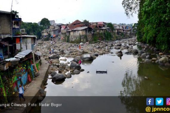 Sungai Ciliwung Tercemar Limbah Berbahaya-Beracun, Pemkot Bogor Kecolongan - JPNN.COM
