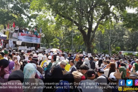 Mulai Berunjuk Rasa, Orator Ajak Massa Viralkan Foto dan Video Aksi Kawal MK - JPNN.COM