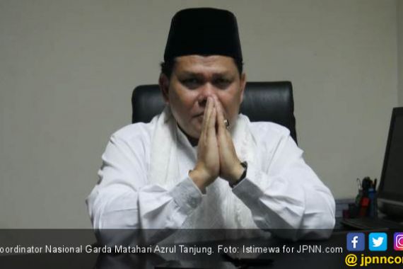 MK Tolak Gugatan Prabowo - Sandi, Anggota Garda Matahari Sujud Syukur - JPNN.COM