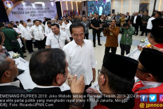 Jokowi Bakal Happy Jika Prabowo - Sandi Mau Melihatnya Dilantik Jadi Presiden Lagi - JPNN.COM