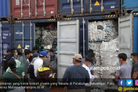 Bea Cukai Beri Waktu 90 Hari pada Importir untuk Reekspor Limbah Plastik B3 - JPNN.COM