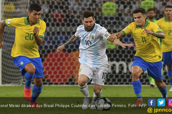 Lionel Messi: Wasit Menyukai Brasil - JPNN.COM