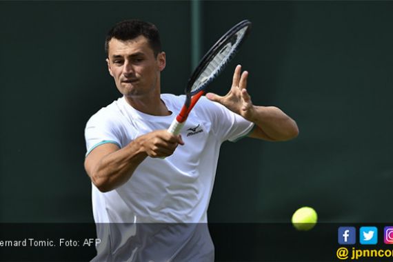 Bernard Tomic Kena Denda Rp 800 Juta Gara-Gara Main Tidak Serius di Wimbledon 2019 - JPNN.COM