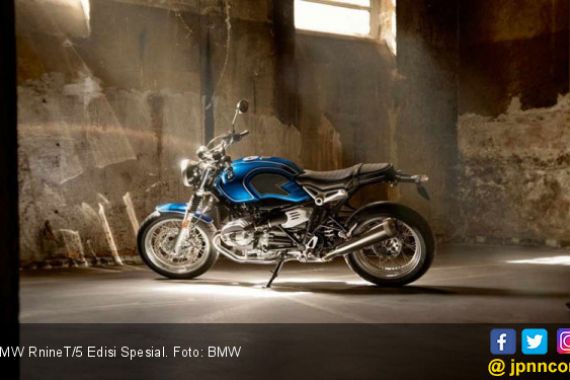 Napak Tilas Sejarah 50 tahun di BMW RnineT/5 Edisi Spesial - JPNN.COM