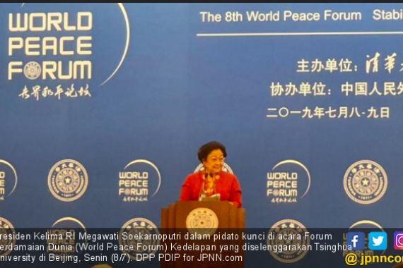 Megawati Sampaikan Pesan Khusus Saat Bicara di Forum Perdamaian Dunia Beijing - JPNN.COM