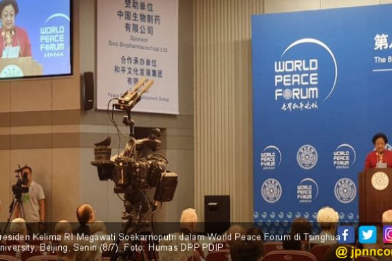 Berpidato di World Peace Forum, Bu Mega Beber Ide Bung Karno Wujudkan Perdamaian Dunia - JPNN.COM