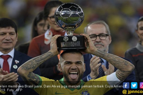 Dani Alves, Raja yang Menganggur - JPNN.COM