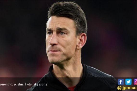 Laurent Koscielny Membangkang, Arsenal Meradang - JPNN.COM