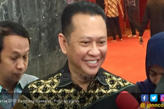 Bamsoet Bacakan Dua Bait Pantun Jelang Buka Sidang DPR - JPNN.COM