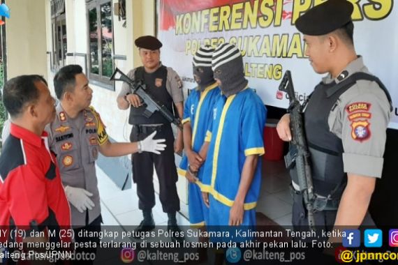 Gelar Pesta Terlarang di Losmen, Tidak Berkutik saat Digerebek - JPNN.COM