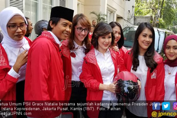 Ada Ojek Online di Balik Pertemuan Grace Natalie dan Jokowi - JPNN.COM