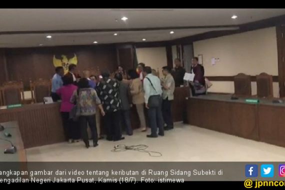 Kuasa Hukum Tomy Winata Serang Majelis Hakim PN Jakpus - JPNN.COM