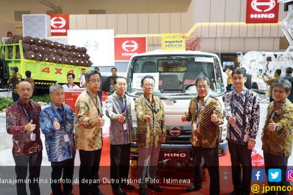 Hino Kenalkan Dutro Hybrid di GIIAS 2019 - JPNN.COM