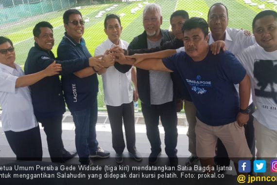 Gede Widiade Tunjuk Satia Bagdja Jadi Pelatih Baru Persiba Balikpapan - JPNN.COM
